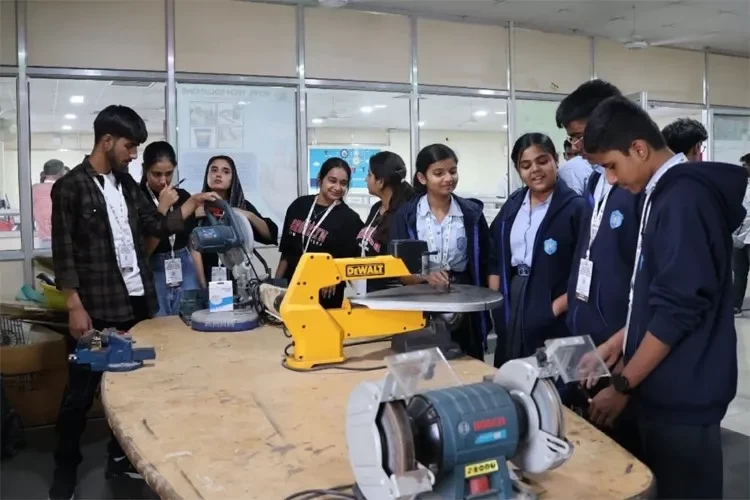 Yeshwantrao Chavan College of Engineering, Nagpur