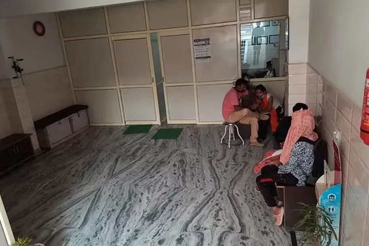 Yogendra Paramedical College and Hospital, Agra