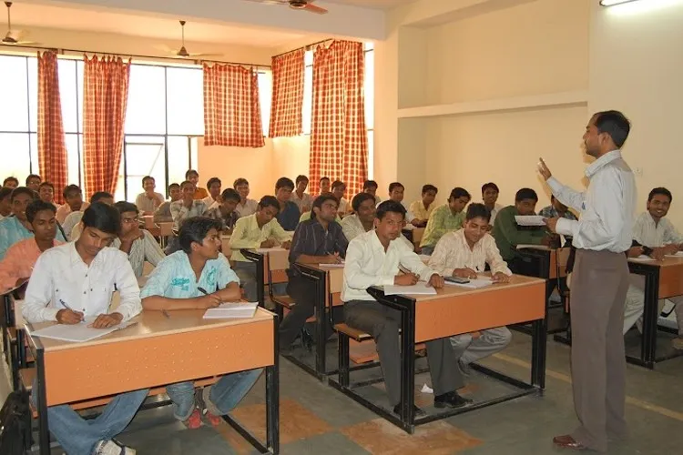 Yugantar Institute of Technology and Management, Rajnandgaon