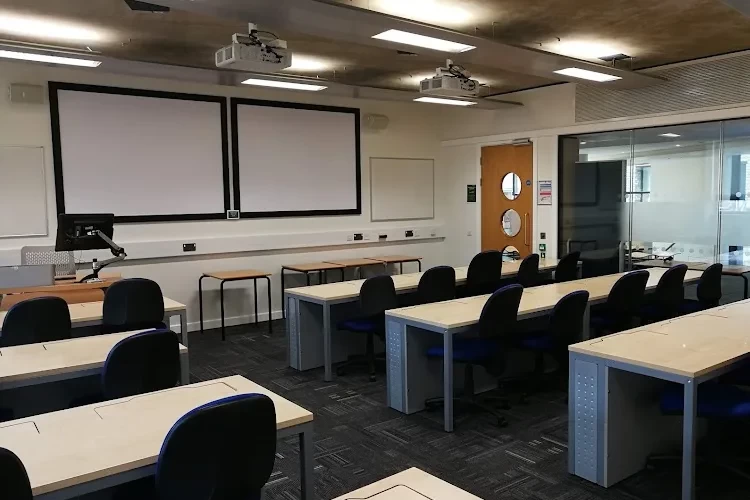 Anglia Ruskin University, United Kingdom Campus Tour Anglia Ruskin University, United Kingdom