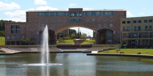 Bond University, Brisbane