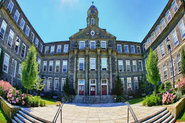 Dalhousie University, Canada