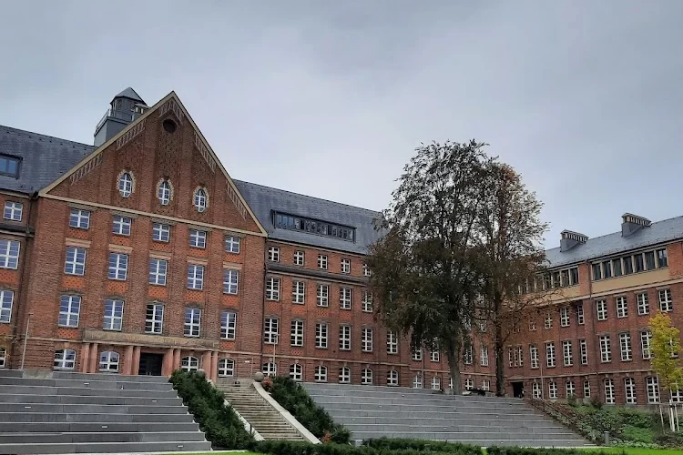Dresden University of Technology, Germany
