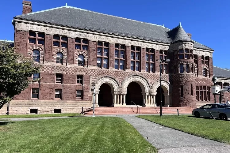 Harvard University, Cambridge