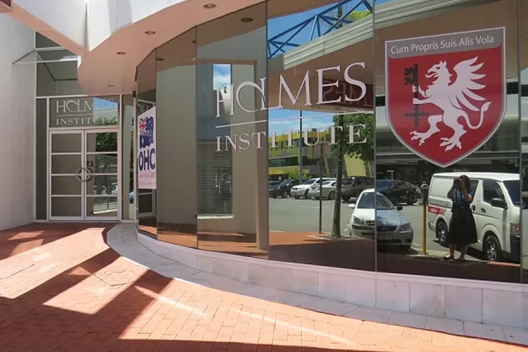 Holmes Institute, Australia