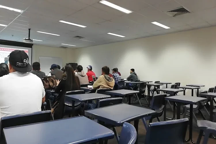 Holmes Institute, Australia