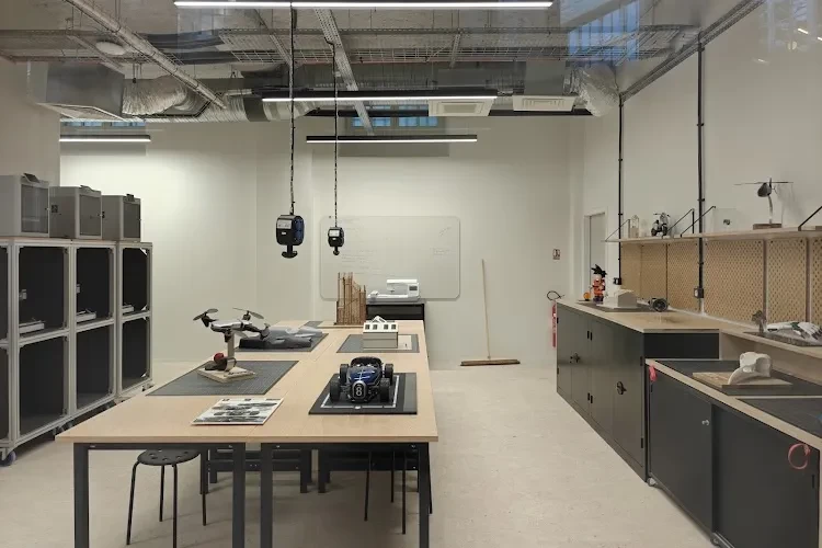 Paris School of Business, France