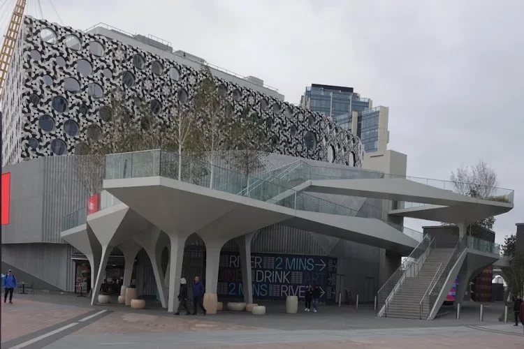 Ravensbourne University London, London