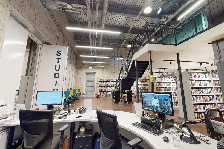 Richmond American University London, United Kingdom