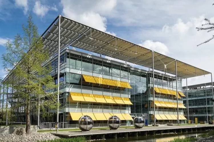 Richmond American University London, United Kingdom