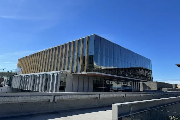 Simon Fraser University, Canada