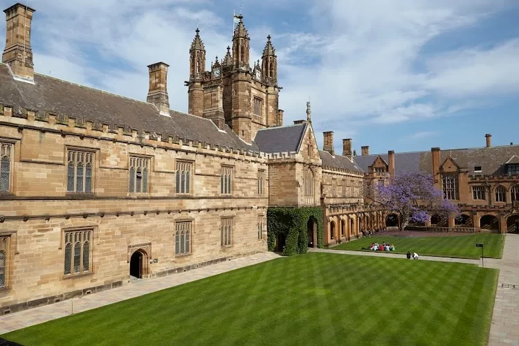 The University of Sydney, Australia Campus Tour The University of Sydney, Australia