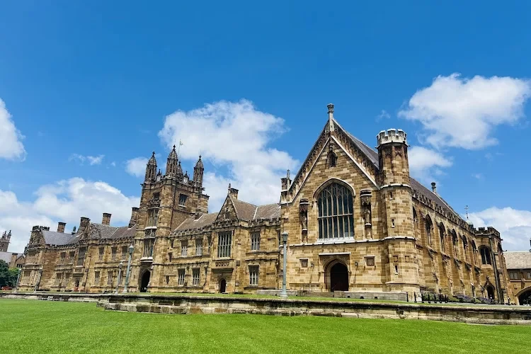 The University of Sydney, Australia Campus Tour The University of Sydney, Australia