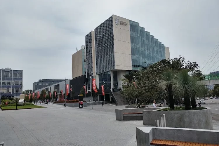 The University of Sydney, Australia Campus Tour The University of Sydney, Australia