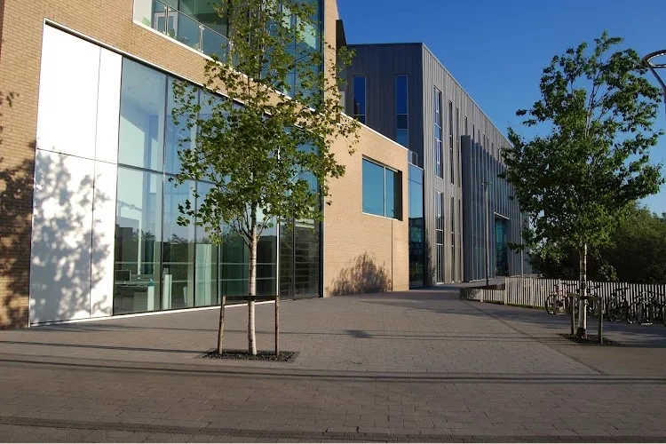 University of Lincoln, Leeds