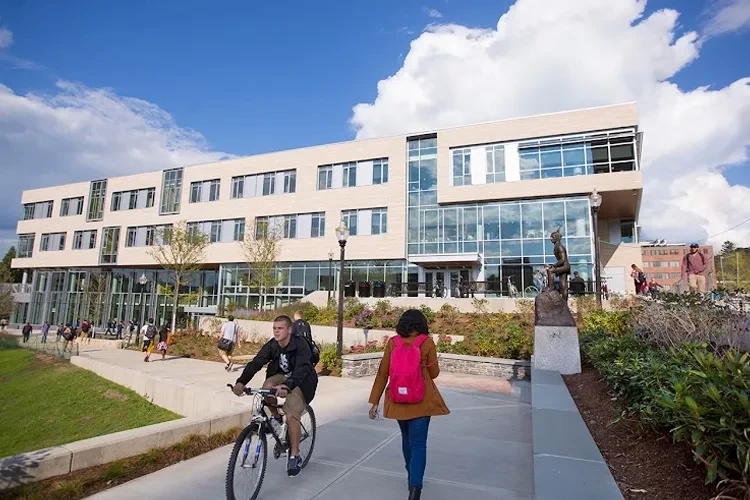 University of Massachusetts Amherst, USA