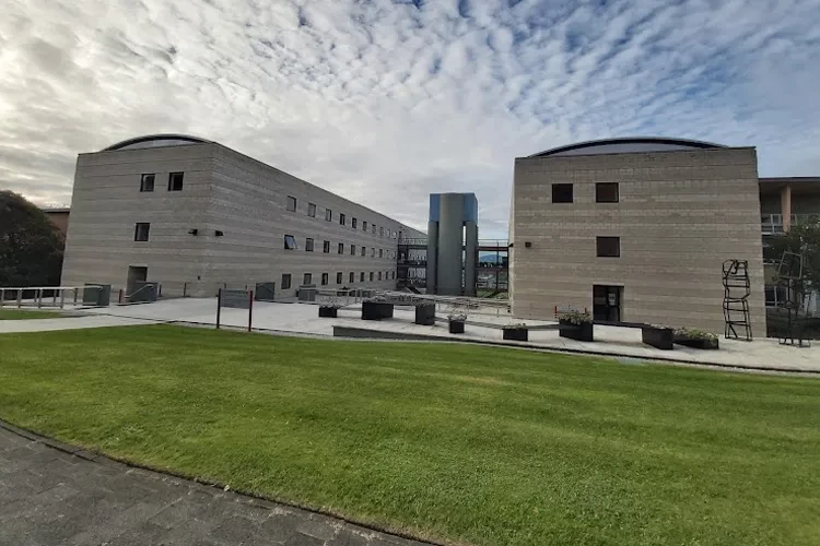 University of Tasmania, Australia Campus Tour University of Tasmania, Australia