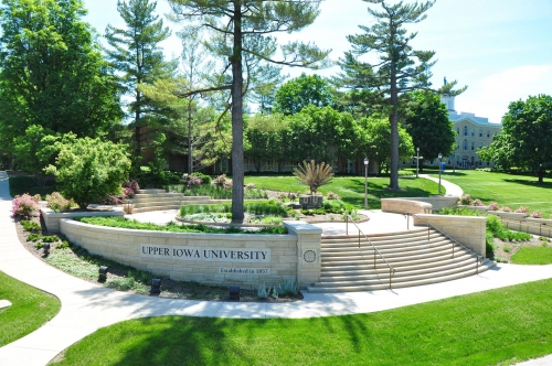 Upper Iowa University, Fayette