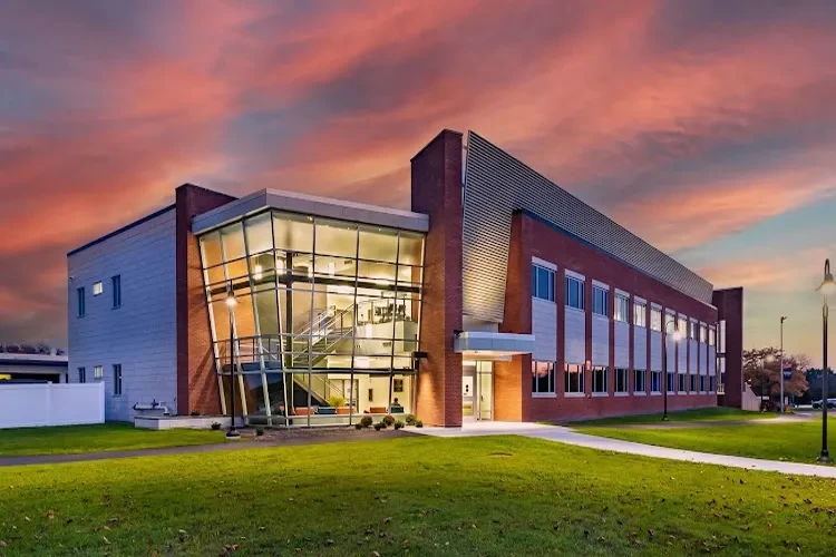 Utica University, USA