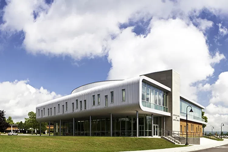 Utica University, USA