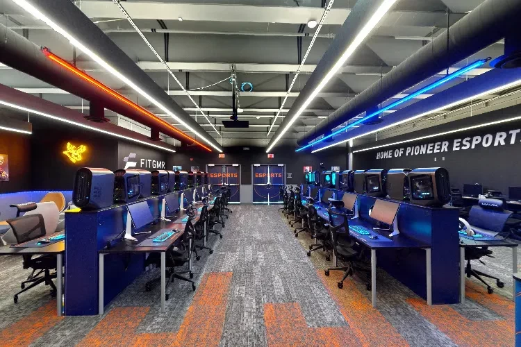 Utica University, USA